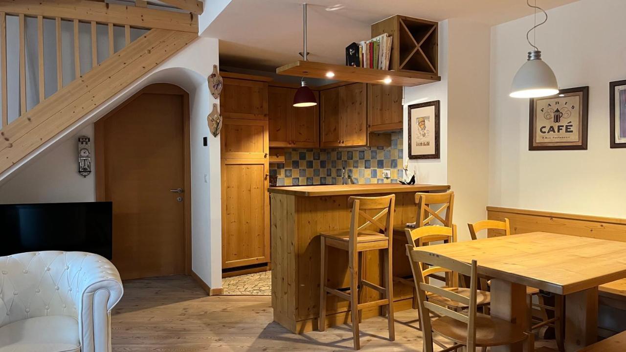 Ferienwohnung Casanemone Teser im Fleimtal Exterior foto